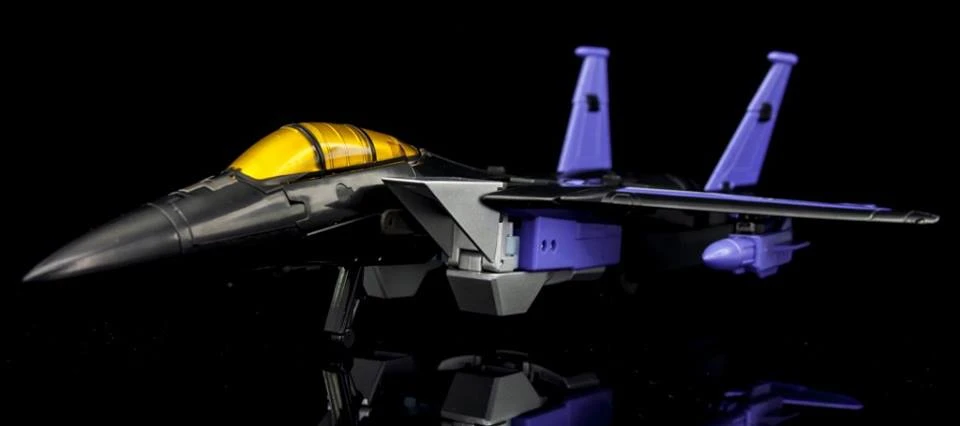 Maketoys MT MTRM-12 Skycrow Skywarp - Image 11