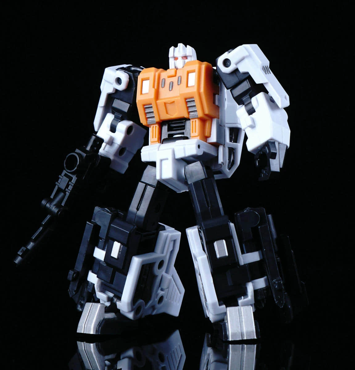 Iron Factory IF-EX24X War Giant Catastrophe Bruticus TF2000 Color Scheme Version - Image 9