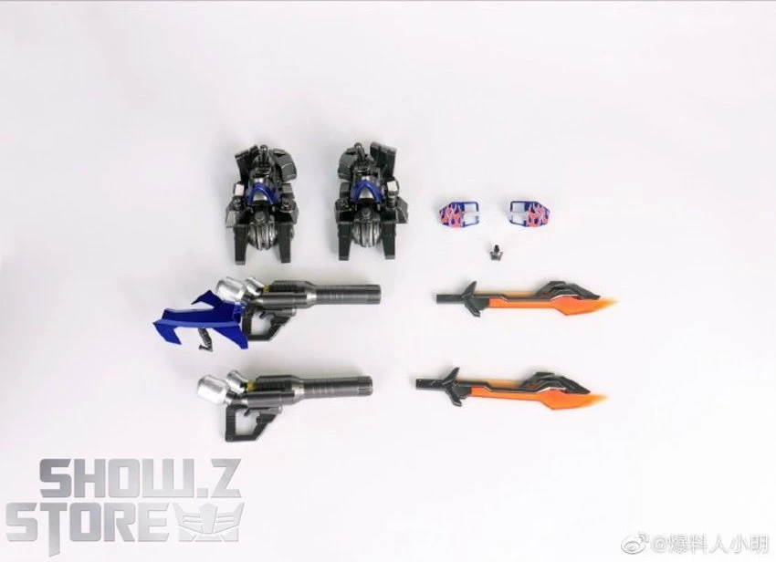 4th Party Transformer Revenge Of The Fallen DLX Optimus Prime - Image 2